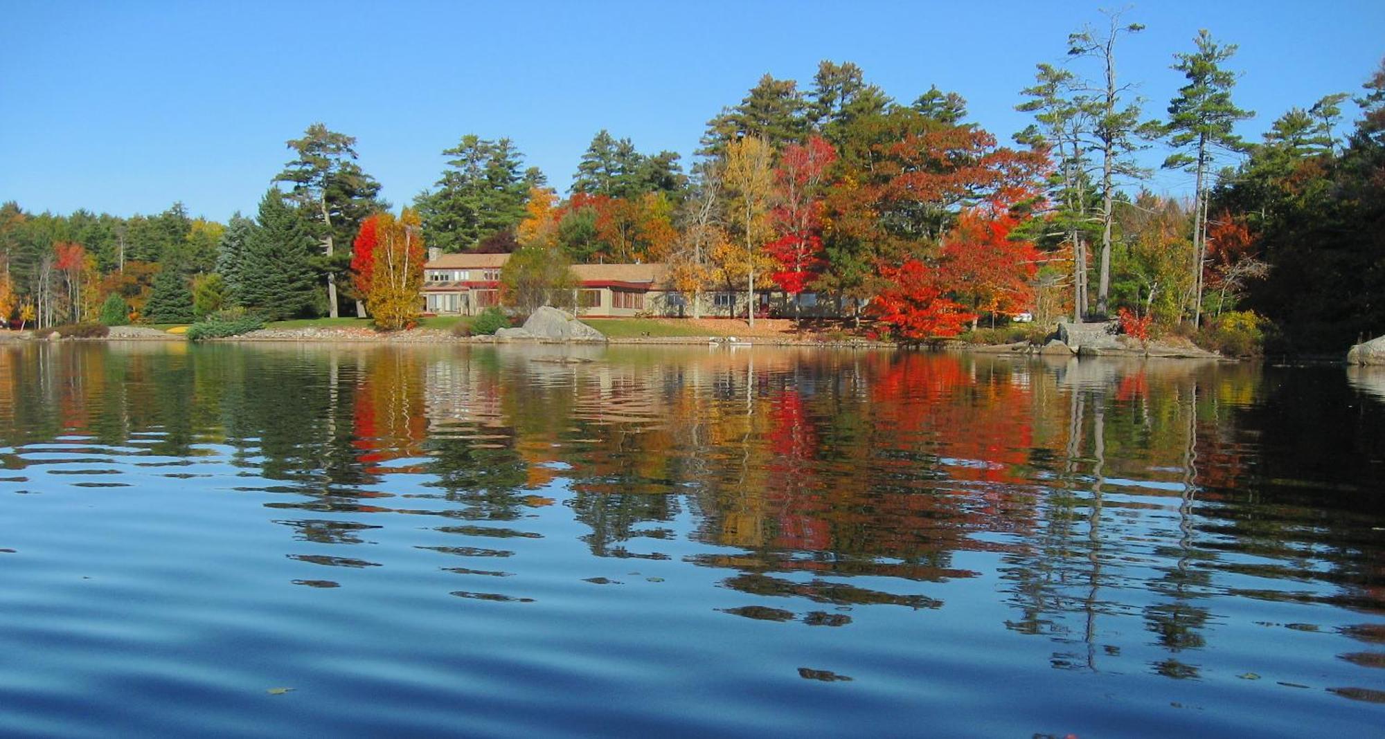 Alamoosook Lakeside Inn Orland Exteriér fotografie