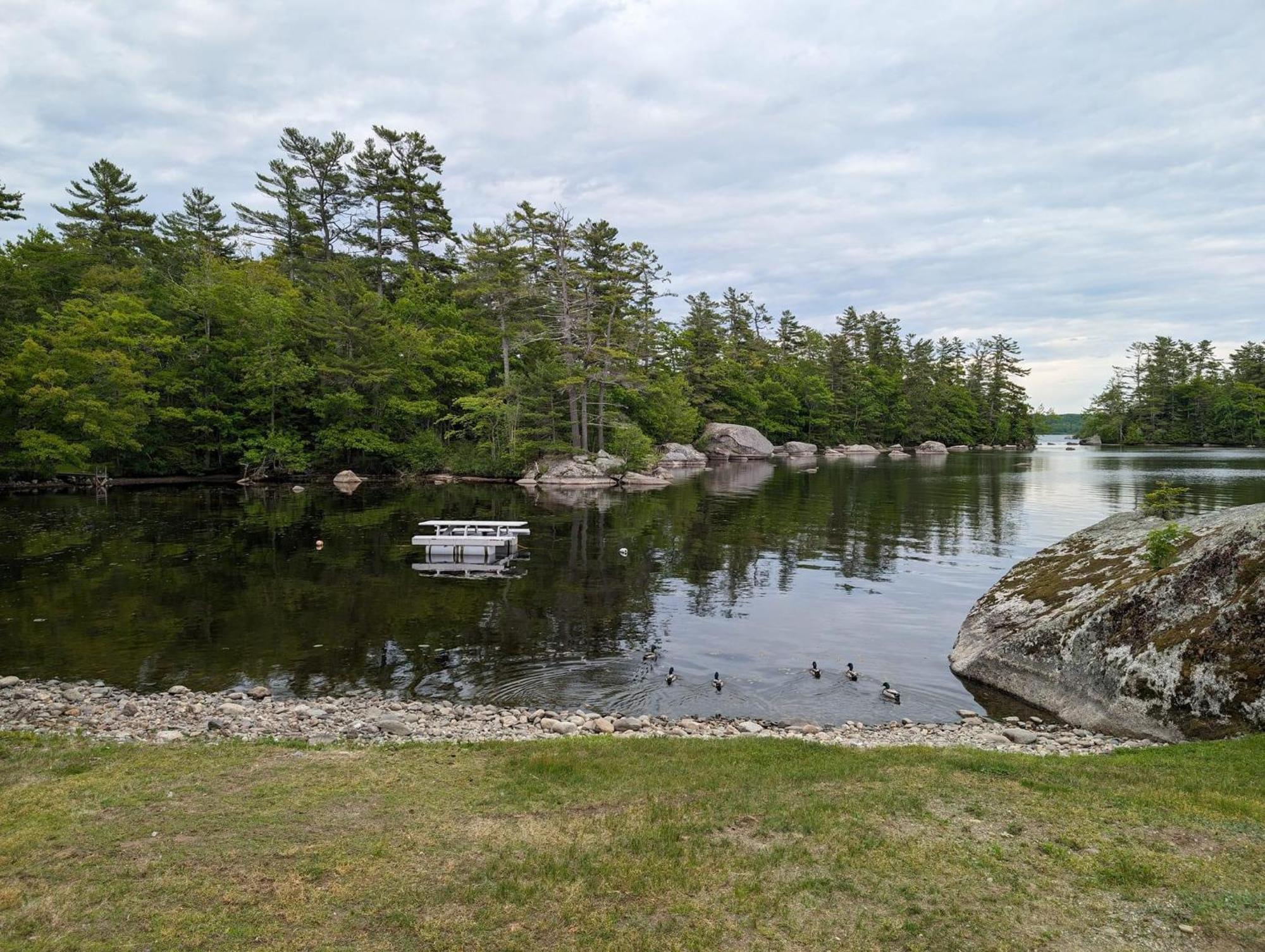 Alamoosook Lakeside Inn Orland Exteriér fotografie